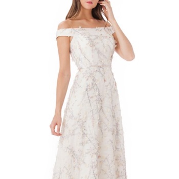 CARMEN MARC VALVO INFUSION GOWN, fits size 6 - Picture 1 of 6